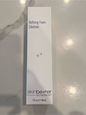 skinbetter science Refining Foam Cleanser — White